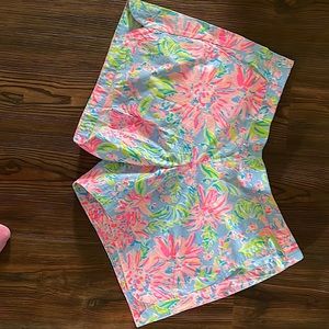 Lilly Pulitzer short